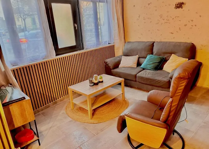 Maison Independante Renovee, Sejour Detente Assure Conlie